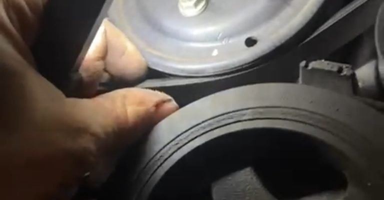 Remplacement d’une Pompe à eau après une fuite sur une Toyota à Bennwihr Gare, proche d’Horbourg-Wihr