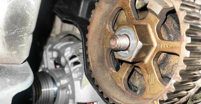 Remplacement de l’Alternateur sur une Mini Cooper à Bennwihr-Gare proche Houssen