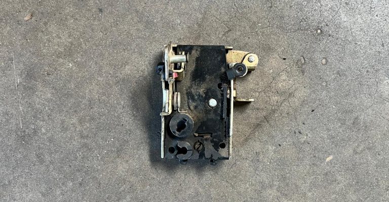 Remplacement de la Serrure de Porte d’une Citroën Saxo Bennwihr-Gare proche de Sainte‑Croix‑en‑Plaine