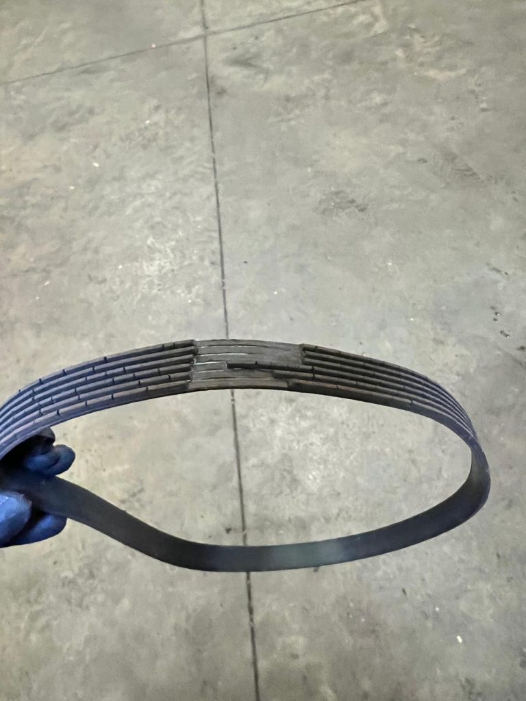 Remplacement de la Courroie Accessoire d’une Suzuki Swift à Bennwihr-Gare proche Jebsheim
