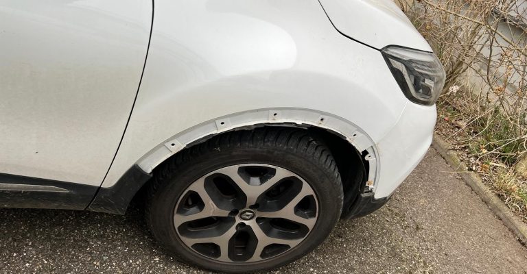 Remplacement du Déflecteur d’Aile d’une Renault Captur à Bennwihr-Gare proche Bergheim