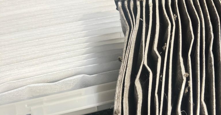 Changement du Filtre Habitacle pour une Dacia Sandero à Ribeauvillé proche de Riquewihr