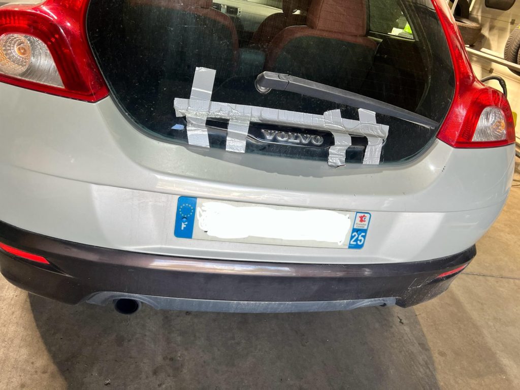 Remplacement de la Poignée de Coffre d’une Volvo C30 à Sélestat dans le Centre-Alsace Remplacement de la Poignée de Coffre d’une Volvo C30 à Sélestat dans le Centre-Alsace