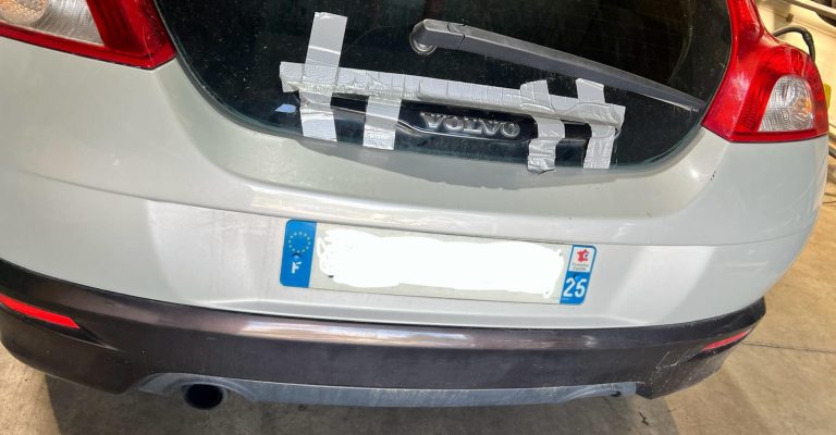 Remplacement de la Poignée de Coffre d’une Volvo C30 à Sélestat dans le Centre-Alsace