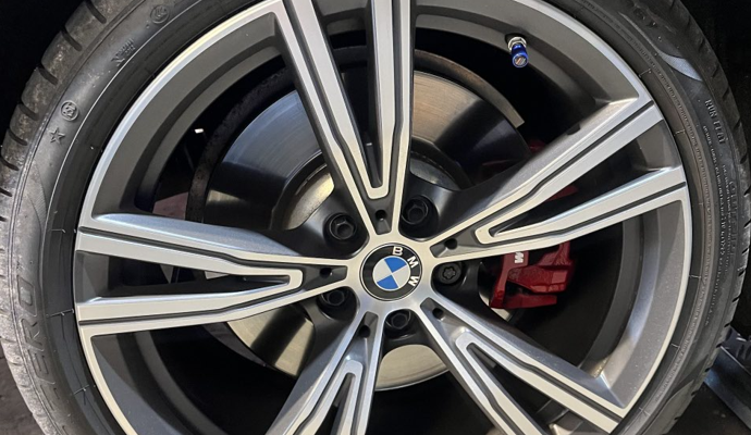 Changement de pneus sur BMW Série 3 à Colmar dans le Haut-Rhin