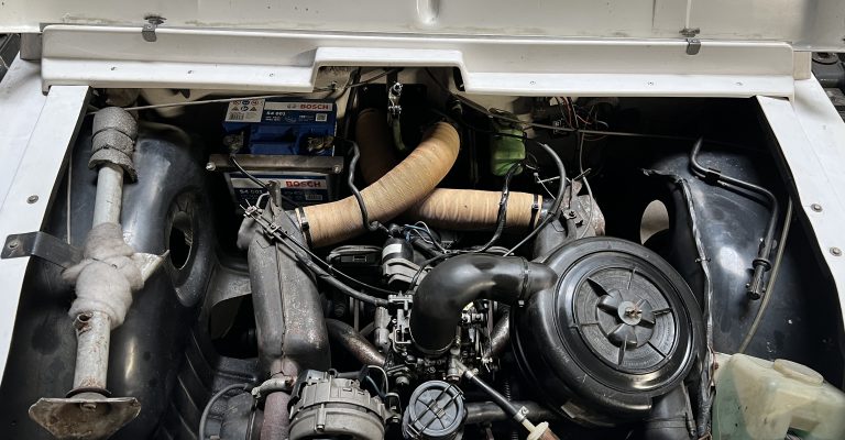 Réparation moteur sur une Citroën Méhari de collection à Sélestat dans le Centre-Alsace